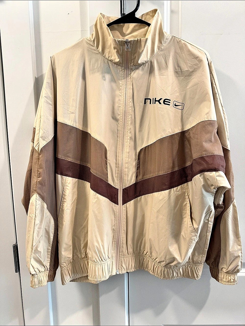 Nike Color Block Windbreaker in Beige & Brown Size Large Like New